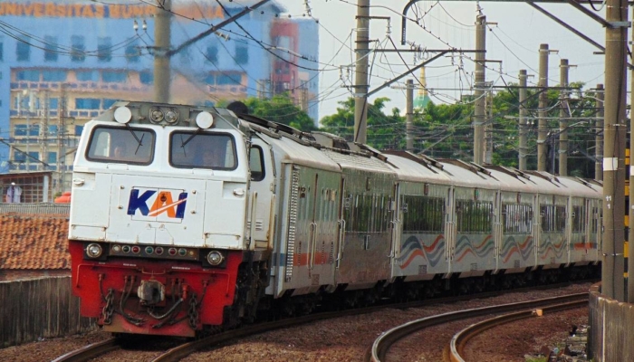 ada-yang-sampai-16-jam,-ini-5-kereta-api-dengan-jarak-tempuh-terjauh-di-indonesia
