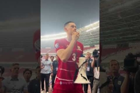 JAY IDZES TERHARU! Pesan Menyentuh untuk Suporter Timnas Indonesia 🔥🇮🇩
