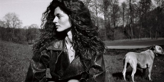 A Black-and-White Interlude with Lena Simonne & the Earl Grey B&W ISO 100 Film