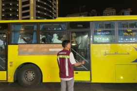 peran-penjaga-halte-bus-shalawat-yang-layani-jemaah-haji-24-jam