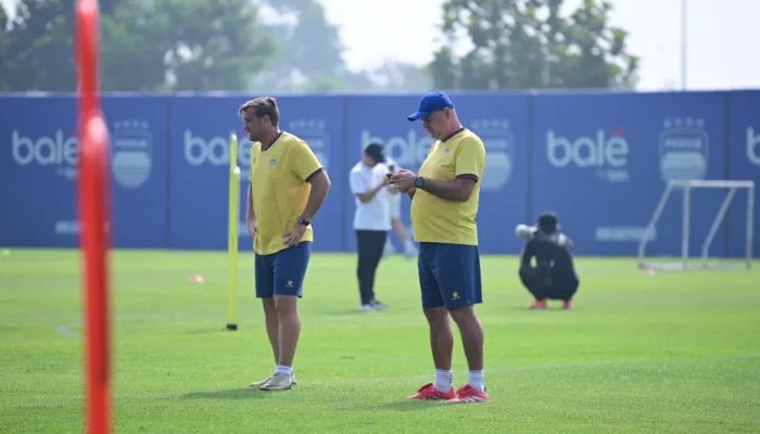 terungkap-alasan-bojan-hodak-‘hilang’-di-rombongan-persib