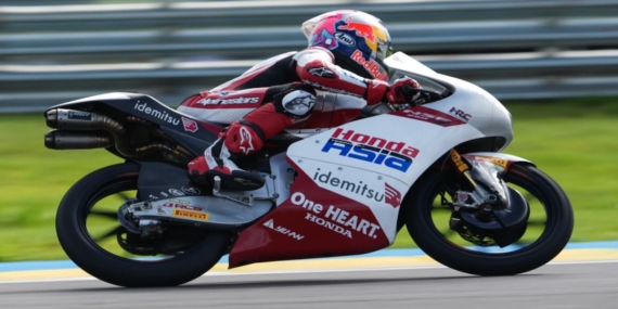 Hasil Moto3 Catalunya 2026: Melesat dari Posisi 21, Veda Ega Amankan Peringkat 8