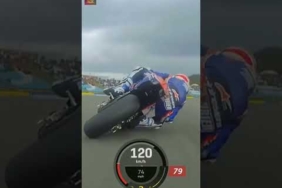 Gara”oli motor netes para pembalap GP terjatuh #Motorbalap #motorsport #shortvideo