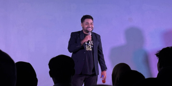 Tur Stand-up komedi “Lewat Belakang X Aman Ya?” Sukses Menghibur Jakarta