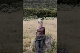 Pendaki cantik naik gunung gede #pendakigunung #pendakikeren #pendaki #shorts #gununggede #cianjur