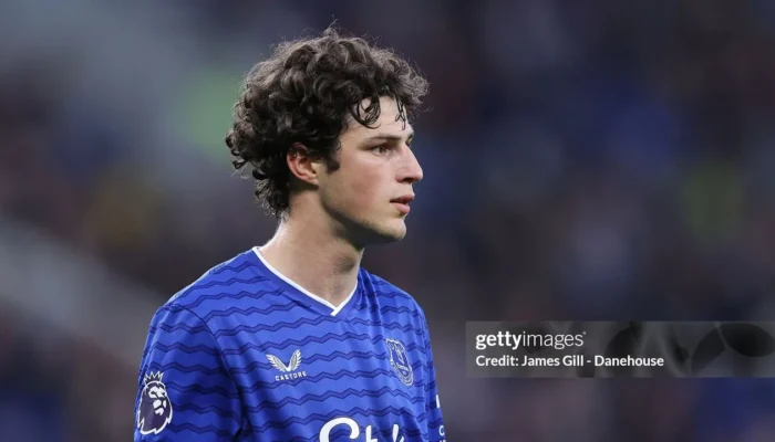 merlin-rohl-puji-pengaruh-besar-seamus-coleman-di-everton