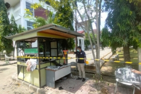 bentrokan-mahasiswa,-gedung-fakultas-pertanian-usk-aceh-terbakar