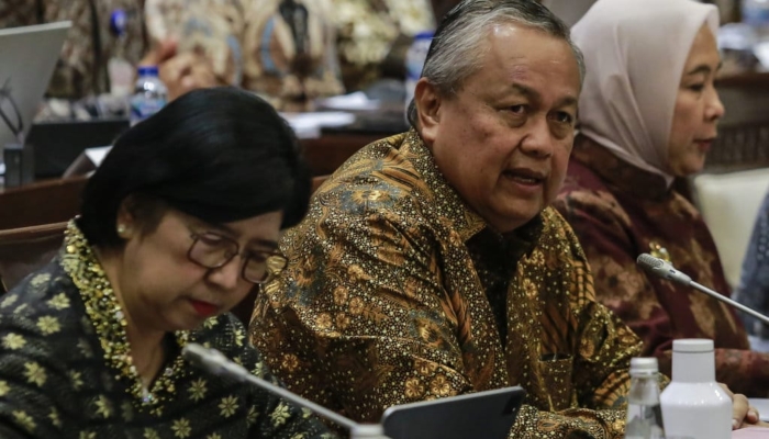 bi-rate-naik,-perry-minta-perbankan-tahan-bunga-kredit