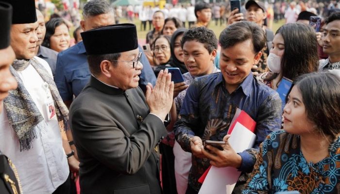 pramono-anung-resmikan-ring-tinju-pasar-rebo-untuk-tekan-angka-tawuran