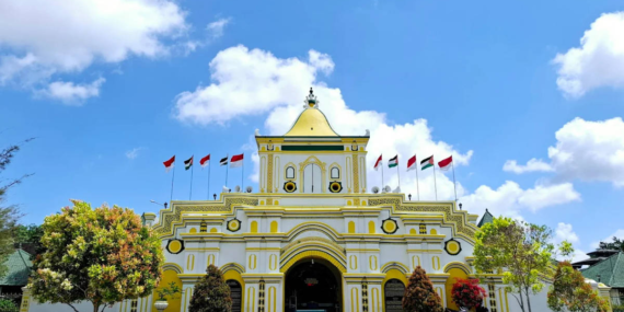 Masjid Agung Sumenep, Salah Satu Masjid Tertua di Nusantara dengan Akulturasi Empat Budaya