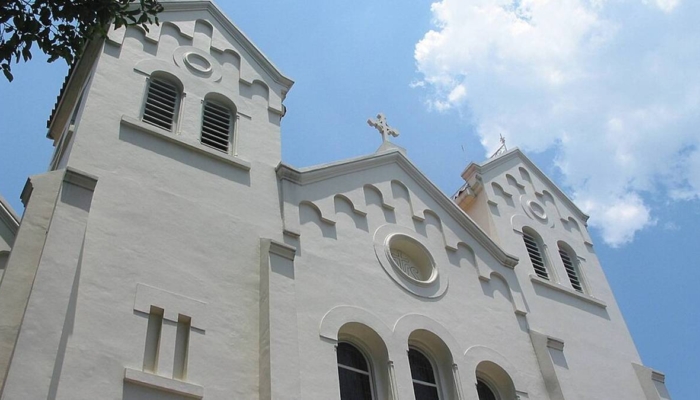 gereja-santo-antonius-purbayan:-tempat-pembaptisan-slamet-riyadi-yang-dibangun-dari-hasil-undian