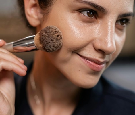 6-cara-agar-foundation-tidak-mudah-crack-dan-tetap-flawless