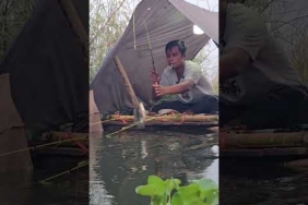 Sambaran mancing Cirata di atas ranggon