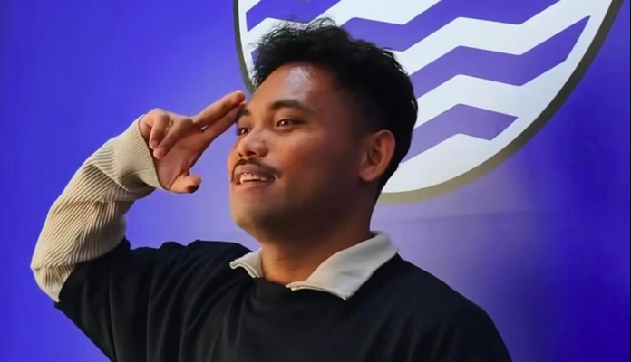 anak-pulau-muna-ini-persembahkan-gelar-juara-bersama-persib-untuk-sang-ibu