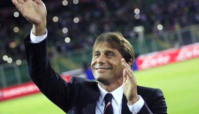 puji-gaya-komunikasi-antonio-conte,-fabrizio-biasin:-dia-tampil-elegan