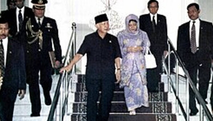 polemik-sapi-kurban-presiden:-dari-banpres-prabowo-hingga-tradisi-politik-kurban-era-soeharto