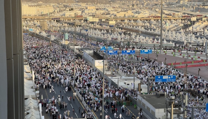 132.568-jemaah-haji-nafar-awal-meninggalkan-mina-menuju-makkah