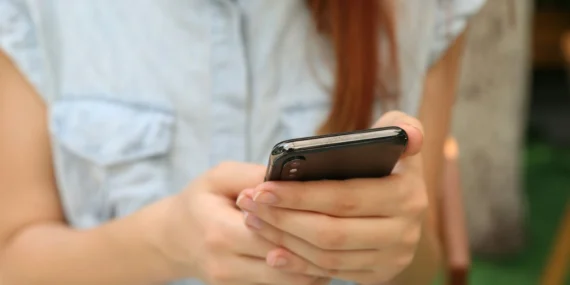 Chat Aneh Mahasiswa ke Dosen Muda, Tolong Jangan Dibiasakan
