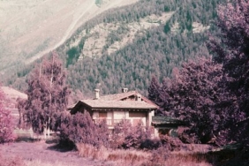 unfamiliar-landscapes-&-unpredictable-colors:-the-peaks-of-haute-maurienne-with-loris-fae