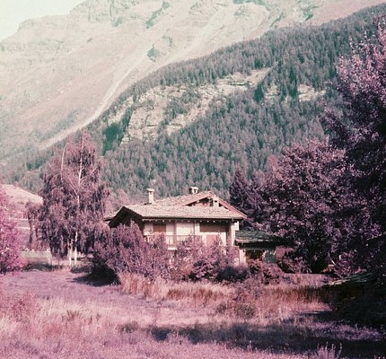 unfamiliar-landscapes-&-unpredictable-colors:-the-peaks-of-haute-maurienne-with-loris-fae