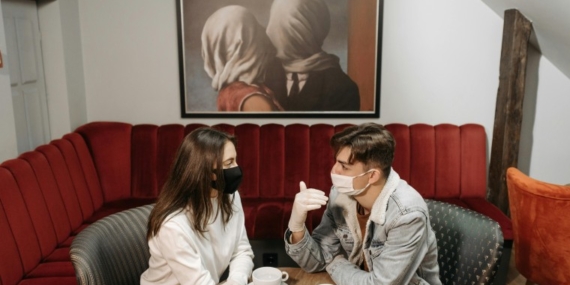 7 Tempat yang Kerap Menjadi Awal Terjadinya Perselingkuhan