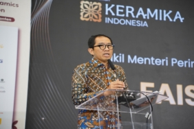 wamenperin:-industri-keramik-nasional-perlu-perkuat-daya-saing-global