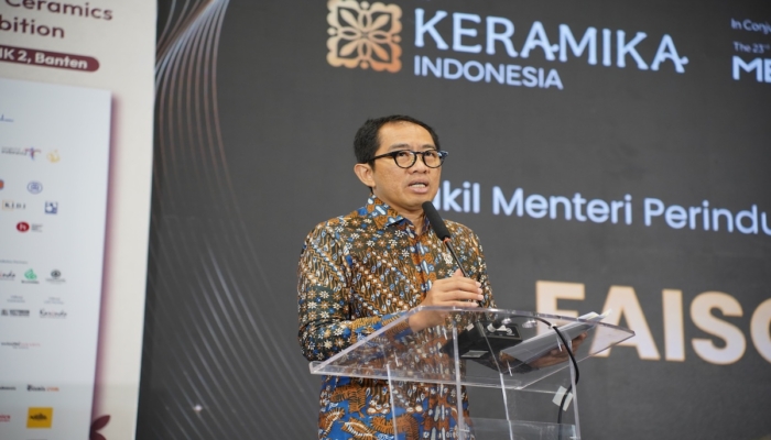 wamenperin:-industri-keramik-nasional-perlu-perkuat-daya-saing-global