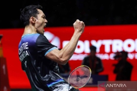 jonatan-christie-lolos-semifinal-usai-menang-dua-gim-atas-pebulu-tangkis-jepang