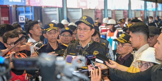 Tanjung Priok Sempat Dipadati 3.000 Kontainer, Menkeu Minta Layanan 24 Jam