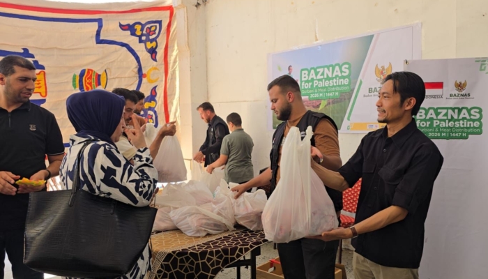 baznas-salurkan-paket-daging-kurban-untuk-2.500-pengungsi-palestina-di-mesir