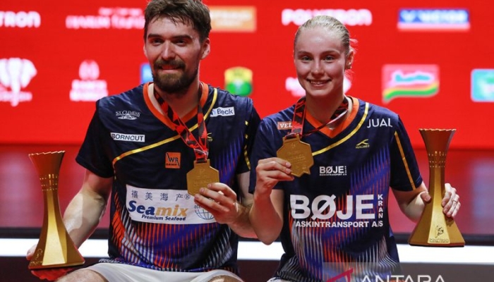 christiansen/boje-liburan-ke-labuan-bajo-setelah-juarai-indonesia-open