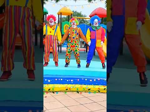 Keren,,,asik banget badut lucu joget viral kicau mania🤩 #badut #lucu #joget #kicaumania #viral