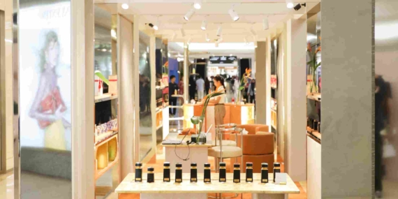 Menjelajahi Dunia Aroma Bvlgari Salone Olfattivo