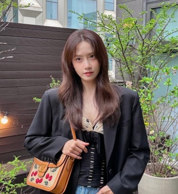 6-inspirasi-rambut-segi-layer-panjang-lurus-ala-artis-korea