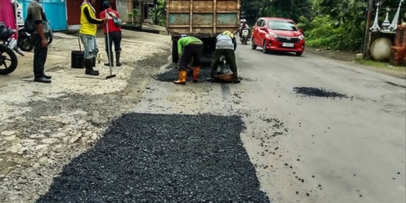 Rupiah Melemah, Pemprov Jateng Evaluasi Proyek Jalan Akibat Harga Aspal Melonjak
