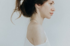 6-cara-membuat-gaya-rambut-messy-bun-yang-sempurna