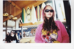 surfing-and-camping-with-kalisha-quinlan-davies-and-the-lomo’instant-wide-glass