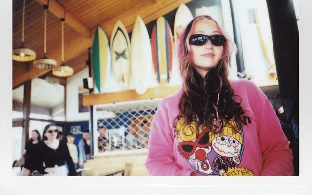surfing-and-camping-with-kalisha-quinlan-davies-and-the-lomo’instant-wide-glass