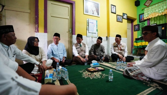 wamenhaj-takziah-ke-rumah-duka-istri-petugas-haji-yang-wafat