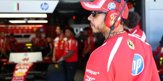 Lewis Hamilton Temukan Tren Aneh Usai Latihan di Barcelona