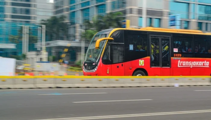 pengalaman-pertama-merantau-kerja-di-jakarta:-empat-hari-bolak-balik-tangsel-jaktim-sudah-trauma
