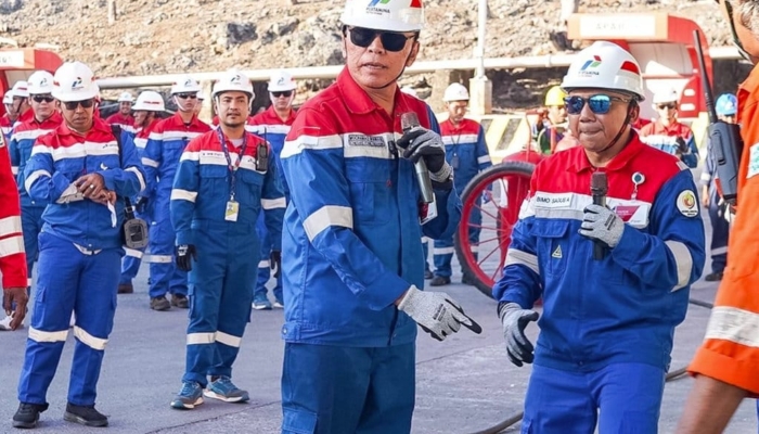 komisaris-utama-pertamina-tinjau-keandalan-pasokan-energi-di-ntt
