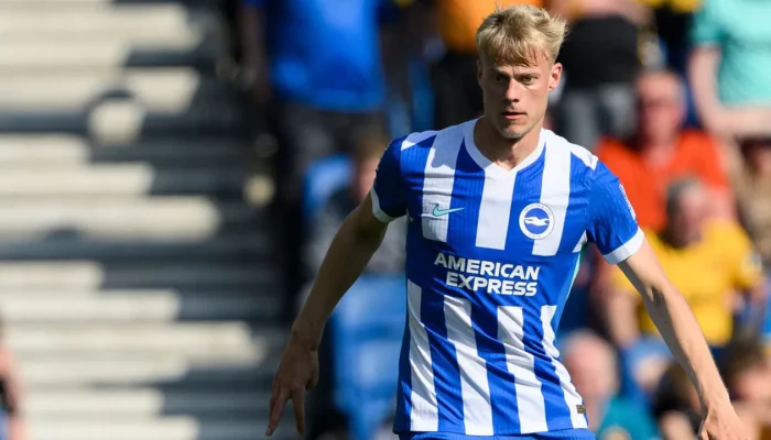 spurs-dan-brighton-capai-kesepakatan-untuk-transfer-jan-paul-van-hecke