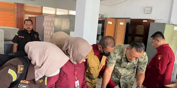 Kejati Sulsel Geledah Kantor Disdik Terkait Korupsi Perpustakaan Digital Rp13 Miliar