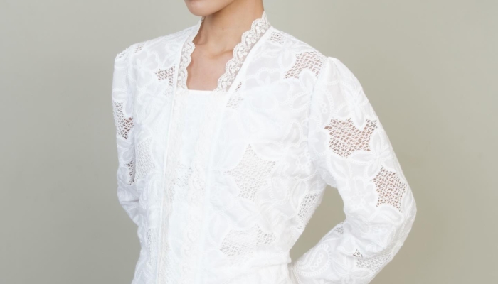 7-rekomendasi-outfit-kondangan-wanita-simple