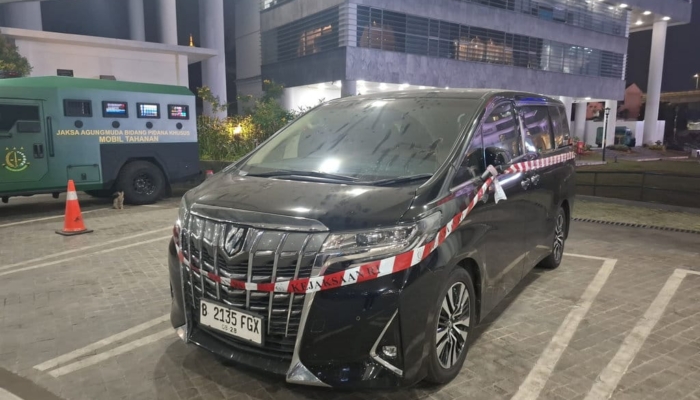kejagung-sita-1-alphard-milik-orang-kepercayaan-sony-sanjaya