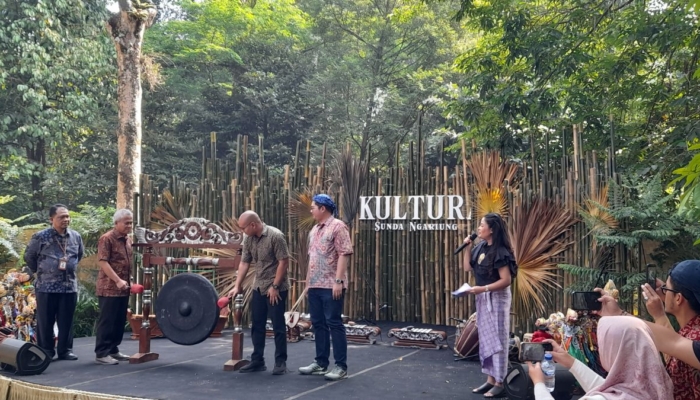 kultura-sunda-ngariung,-jelajah-budaya-sunda-digelar-22-hari-di-kebun-raya-bogor