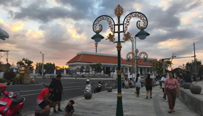 titik-nol-singaraja-punya-wajah-baru,-katanya-mirip-jogja-tapi-versi-penuh-ornamen-singa