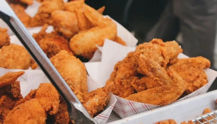 4-alasan-ayam-goreng-dkriuk-jadi-yang-terbaik-di-kelasnya,-brand-lain-minggir-dulu!