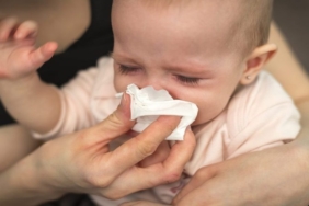 6-cara-aman-mengatasi-hidung-tersumbat-pada-bayi-dan-membersihkannya